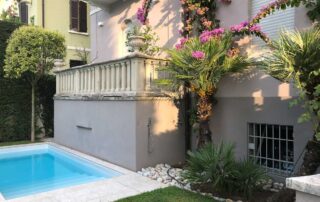 Außenansicht der historischen Villa Lucia in Gardone am Gardasee