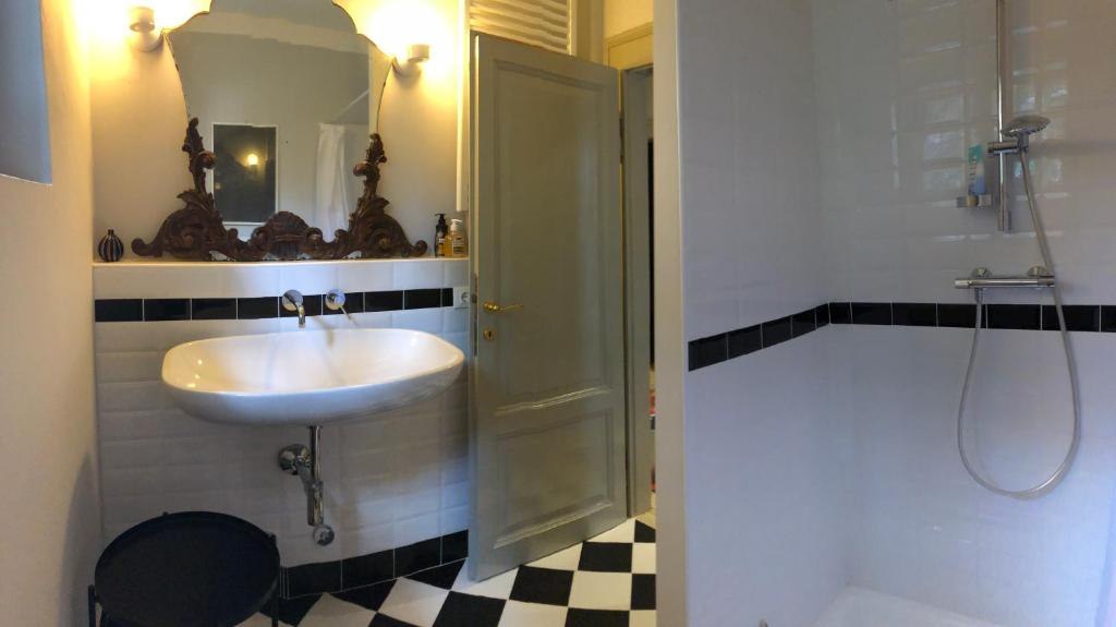 Badezimmer1 Bild2
